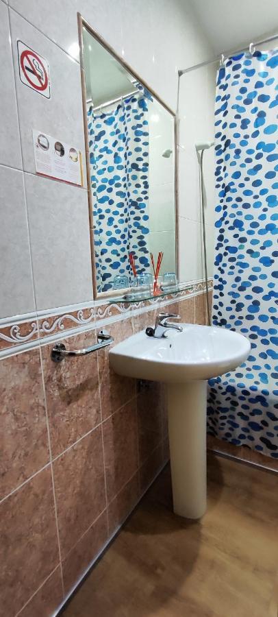 Hostal Hotel El Chato Эль-Баррако Экстерьер фото